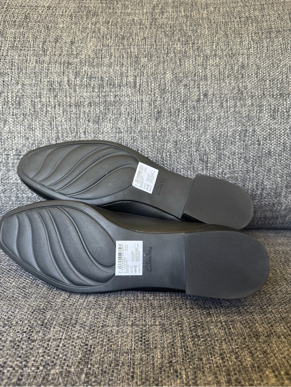 Clarks Juliet Shine Loafers Small Bow Detail Slip On - Picture 8 of 8